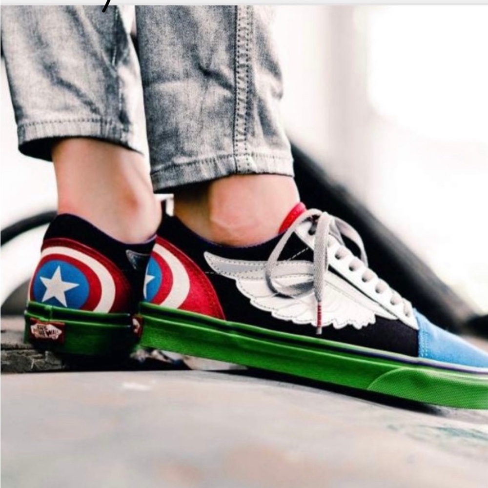 New Vans x Marvel Avengers Old Skool Skate Shoe (No Box)